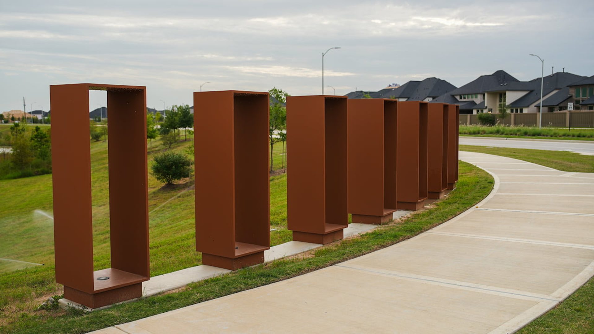 Three-Tiered Structure With Steel Walls